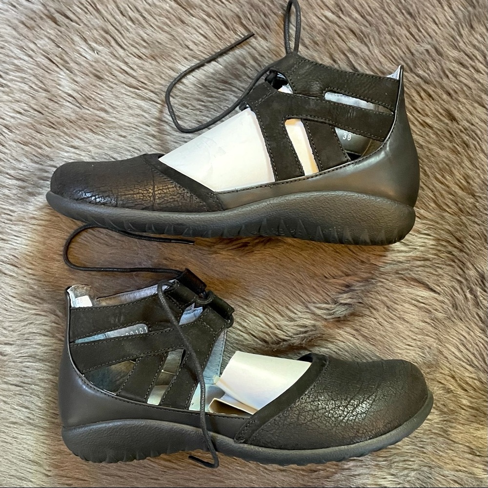 New NAOT Kata Black Velvet Crackle Raven Leather Gladiator Sandals 38 7 7.5